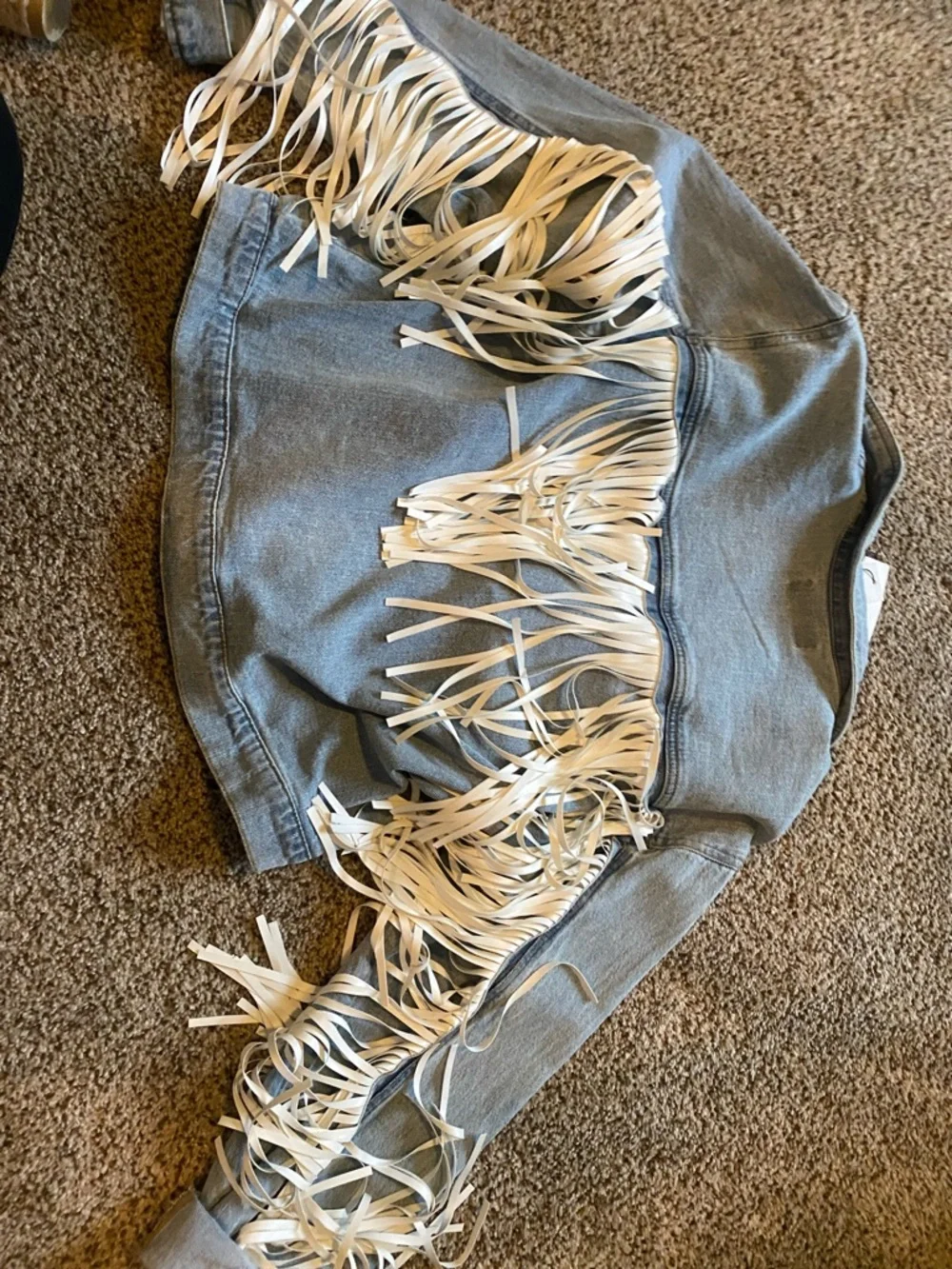 Vigoss Light Blue Denim Jacket with White Fringe - Picture 4 of 4